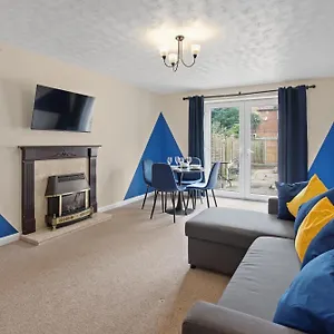  Holiday home Luxurious 2-bedroom Haven In Vibrant Robinhood: Ideal For Business Or Leisure
